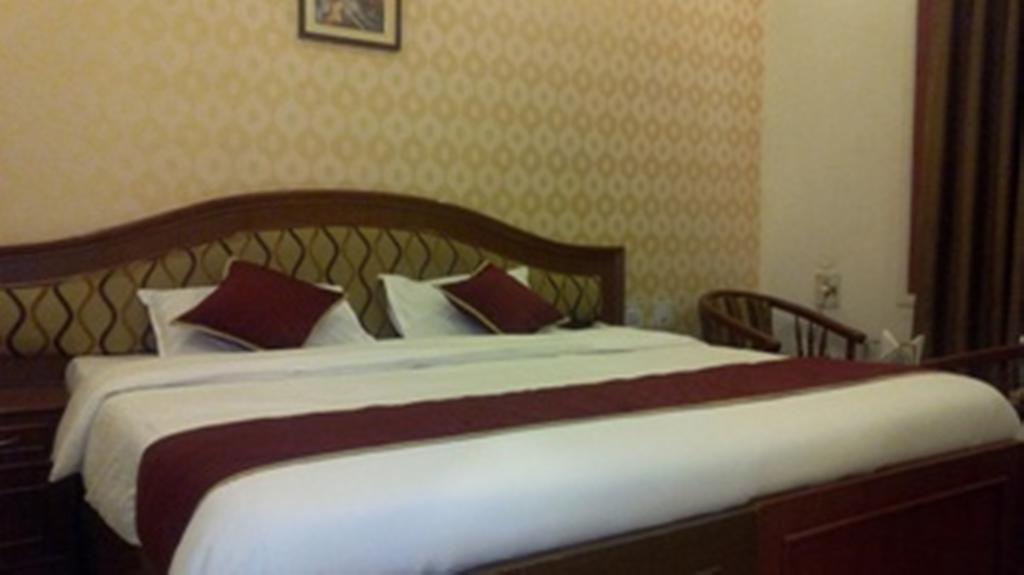 לקנאו Hotel Sunrise Inn מראה חיצוני תמונה